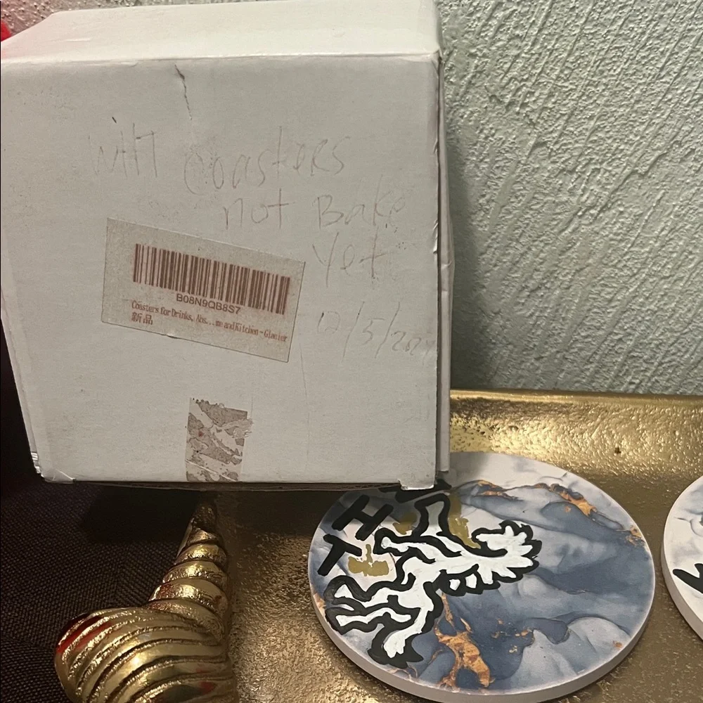#1569**Handcraft Art Marble Coasters with Horse Design by Julie Lee